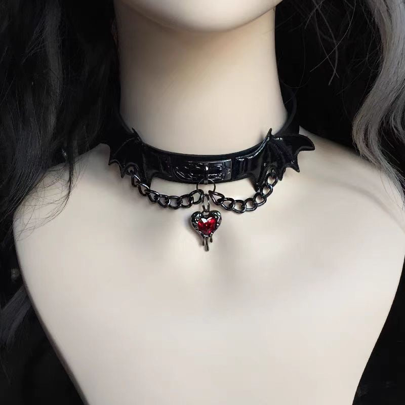 Love Devil Angel Leather Hot Street Shot Clavicle Collar