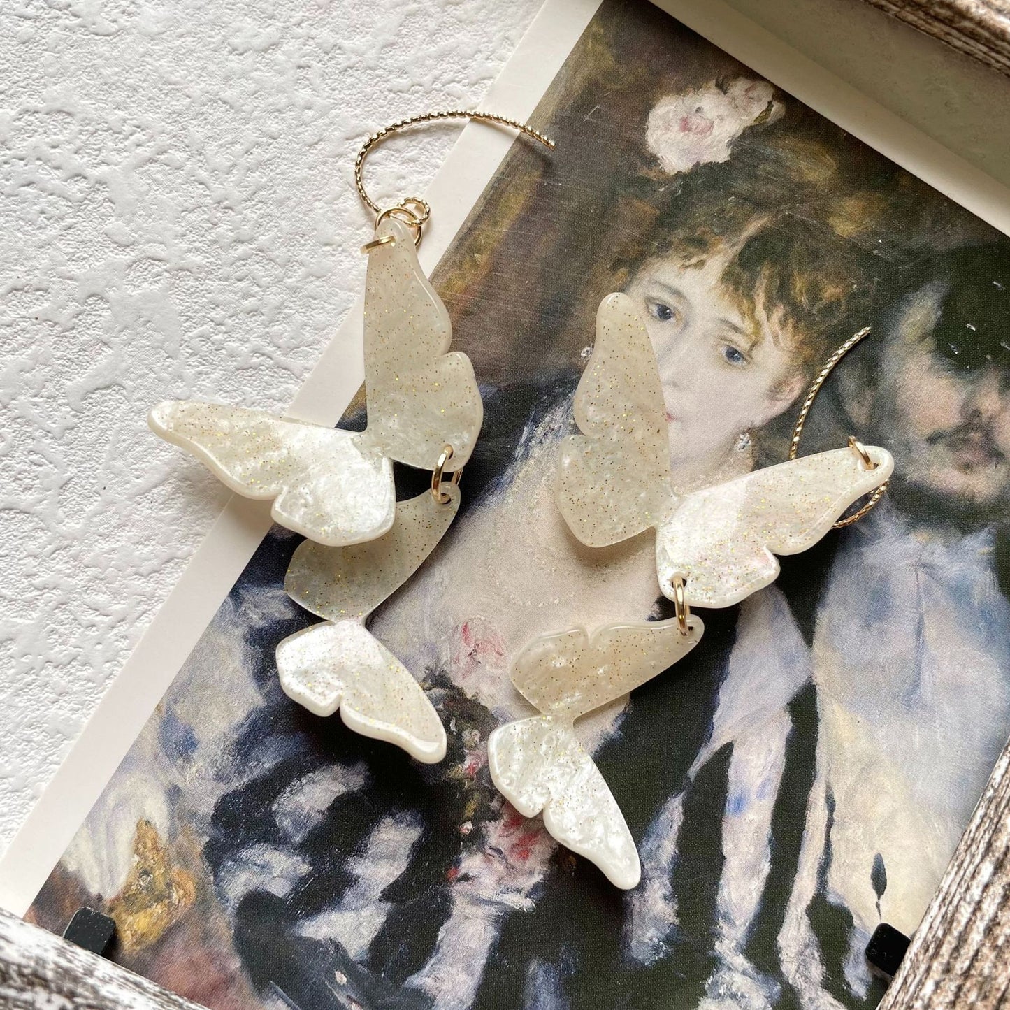 Micro Flash Fairy Butterfly White Three-dimensional Fantasy Magic Color Earrings