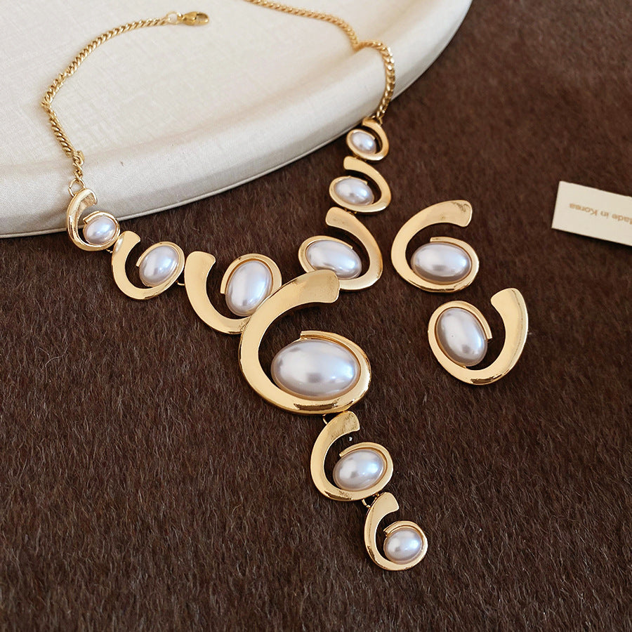 Women's Dripping Oval Tassel Exaggerated Personalized Sweater Chain Jewelry Set