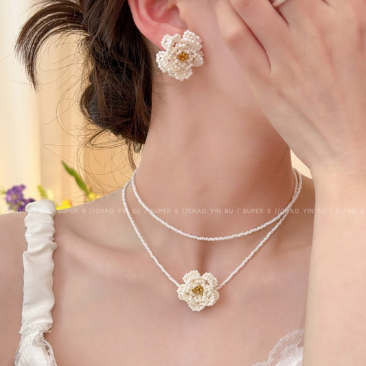Women's Camellia French Handmade Bead Light Luxury High-grade Flower Rings