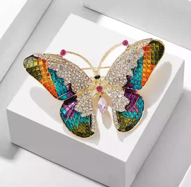 Temperament Safety Pin Add Beauty Value Light Brooches