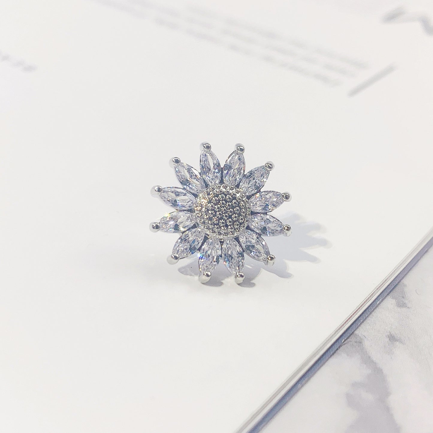 Cute Style Small Collar Pin Trendy Brooches