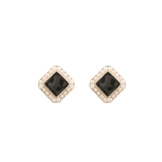 Retro Square Pearl Simple Compact Cold Style High-grade Light Stud Earrings