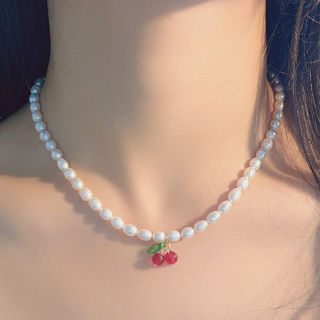 Women's Stitching Heart Clavicle Chain Light Luxury Necklaces