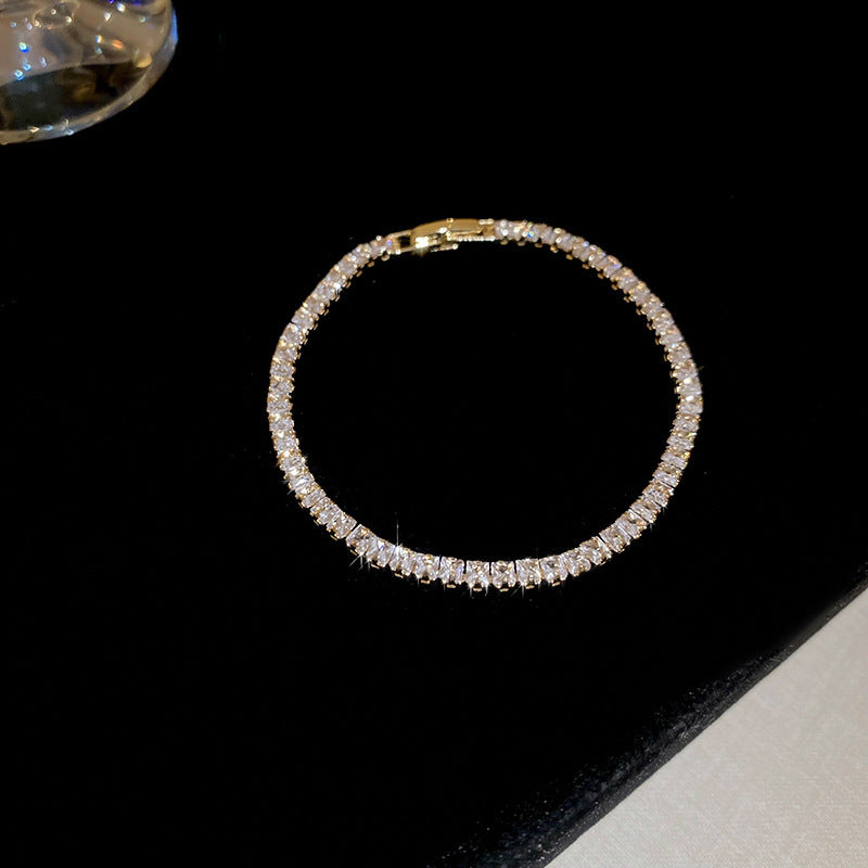 Women's Korean Geometric Round Zircon Light Luxury High-grade Stylish Simple Bracelets
