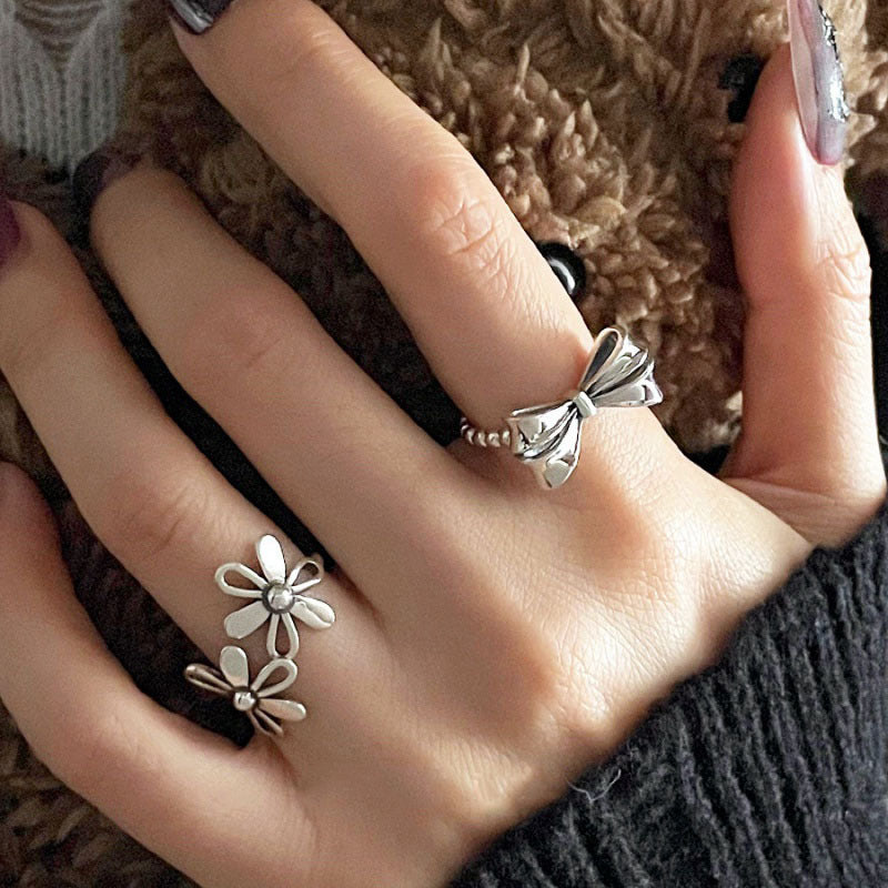 Retro With Opening Hollow Out Bow Personalized Flower Index Finger Ring