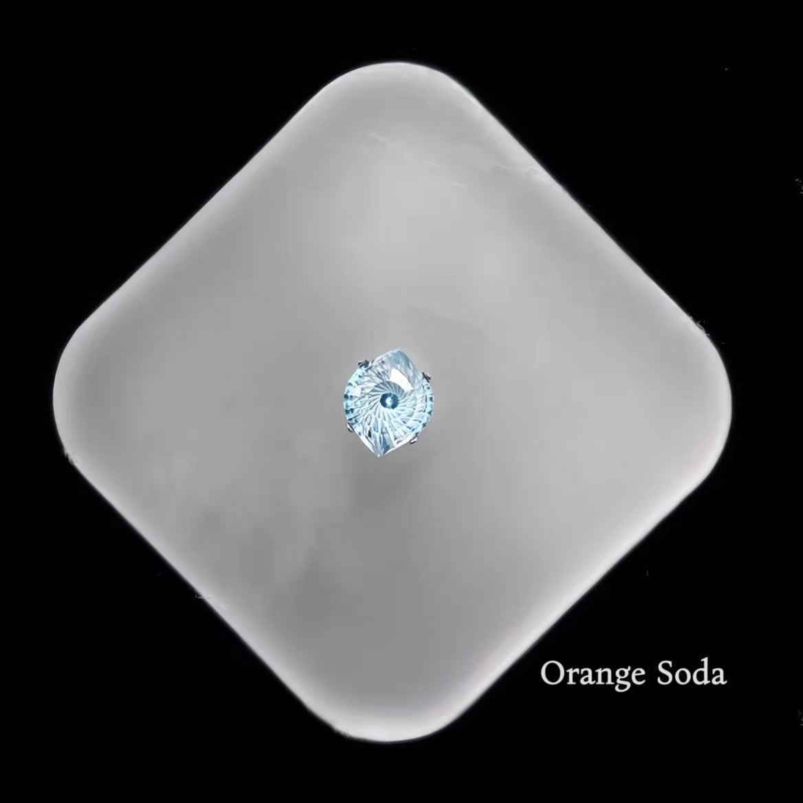 Inner Spiral Titanium Alloy Horus Eye Zircon Ear Bone Pin Stud Earrings