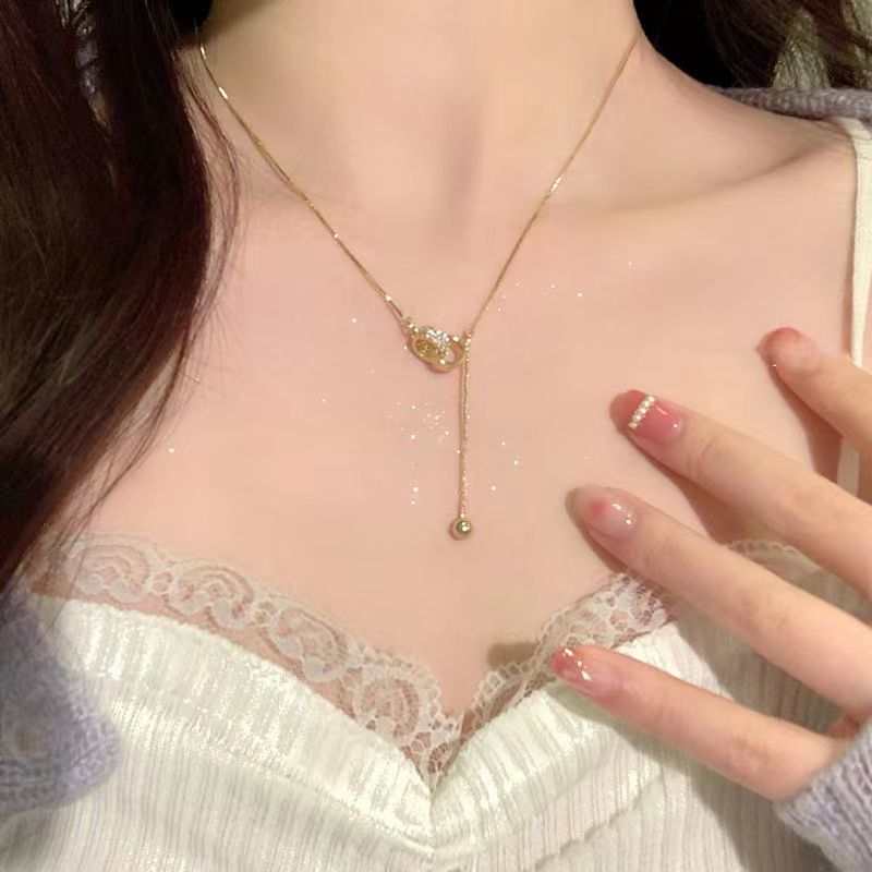 Golden Balls Light Luxury Minority Design Sense Advanced Clavicle Necklaces