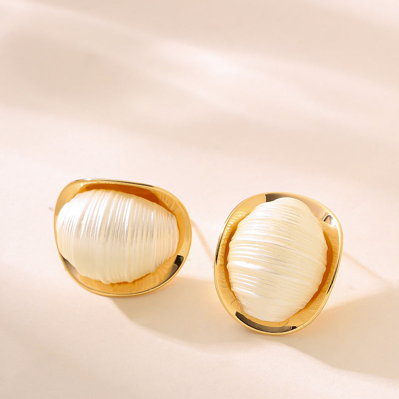 Fashion Refined Simple Texture Silkworm Cocoon Resin Ball Niche Stud Earrings