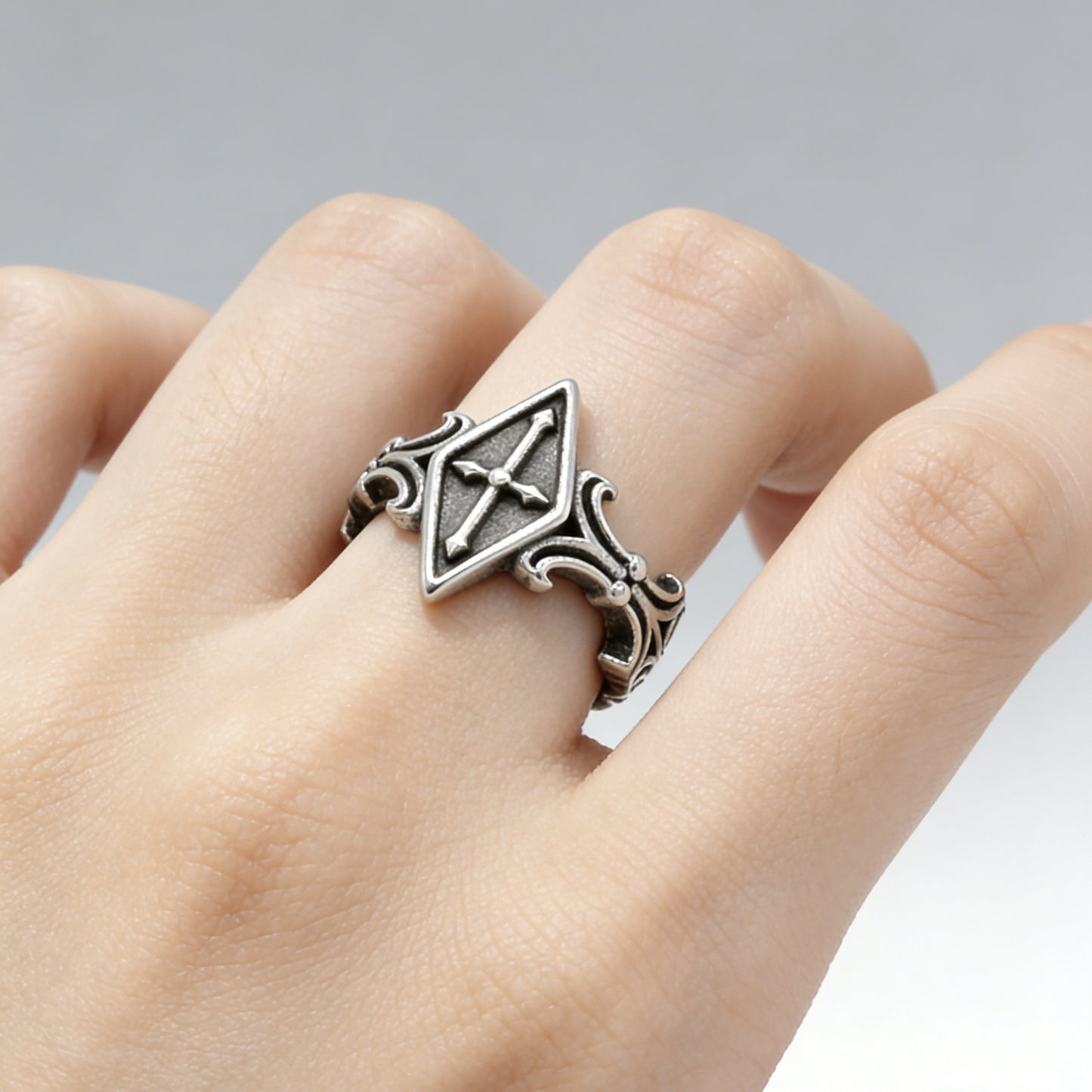 Men's Personality Retro Gothic Cross Titanium Steel Ring