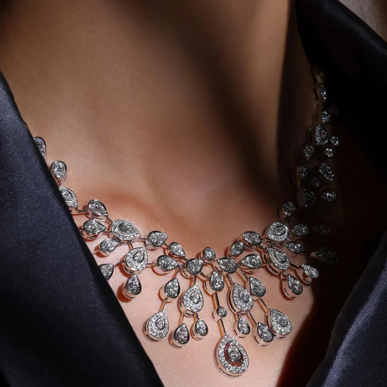Women's Tassel Full Diamond High-grade Elegant Outfit Light Luxury Rings