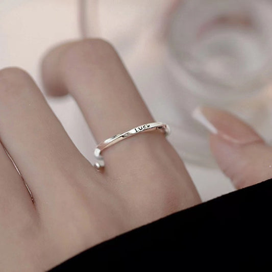 Vintage Twisted Open Female Mobius Letter Rings