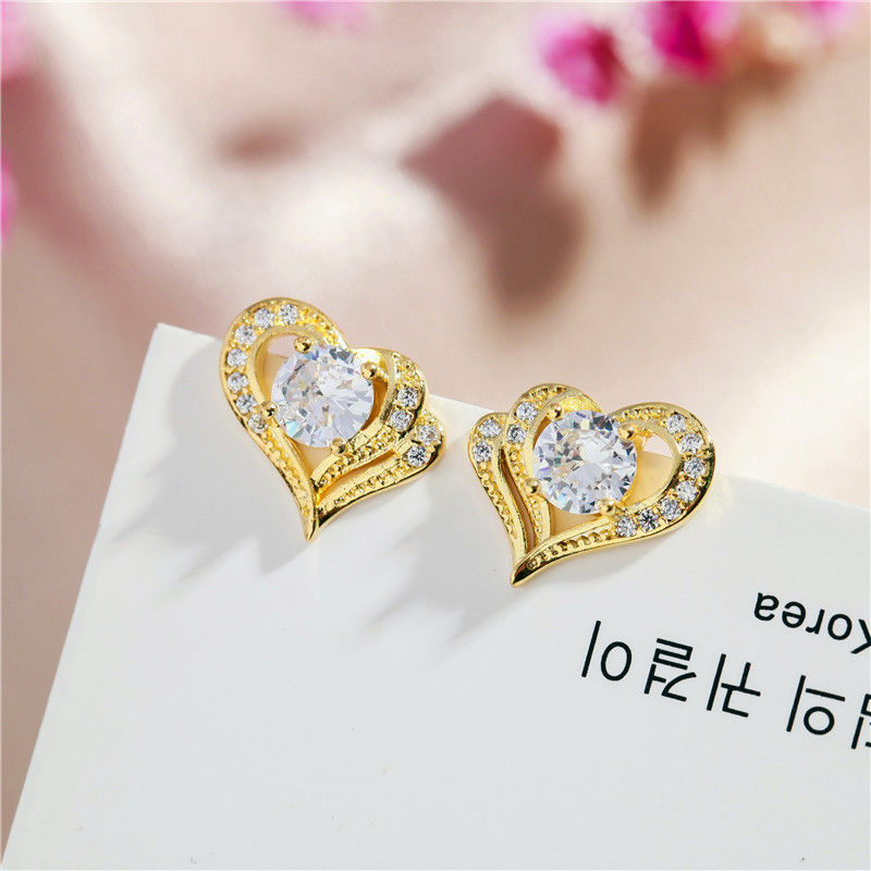 Women's Fashion Sier Needle Heart-shaped Gold Simple Elegant Earrings