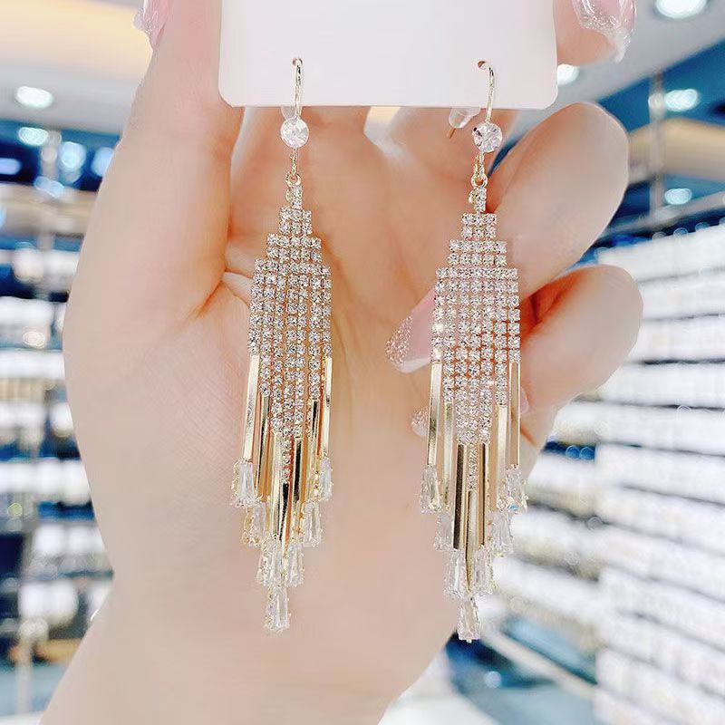 Fringe Trendy Elegant High-grade Full Diamond Light Earrings