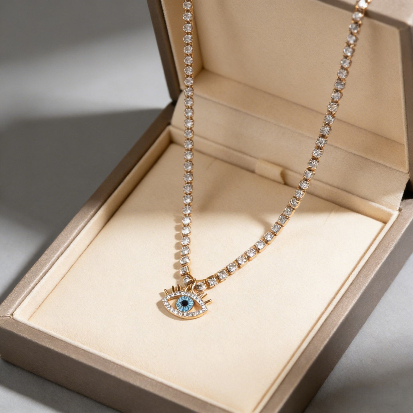 Women's Light Luxury Full Diamond Devil's Eye Stackable Rhinestone Exquisite Clavicle Necklace