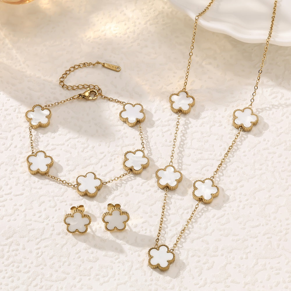 Women's Plating Temperament Wild Titanium Steel Lucky Five-leaf Necklaces