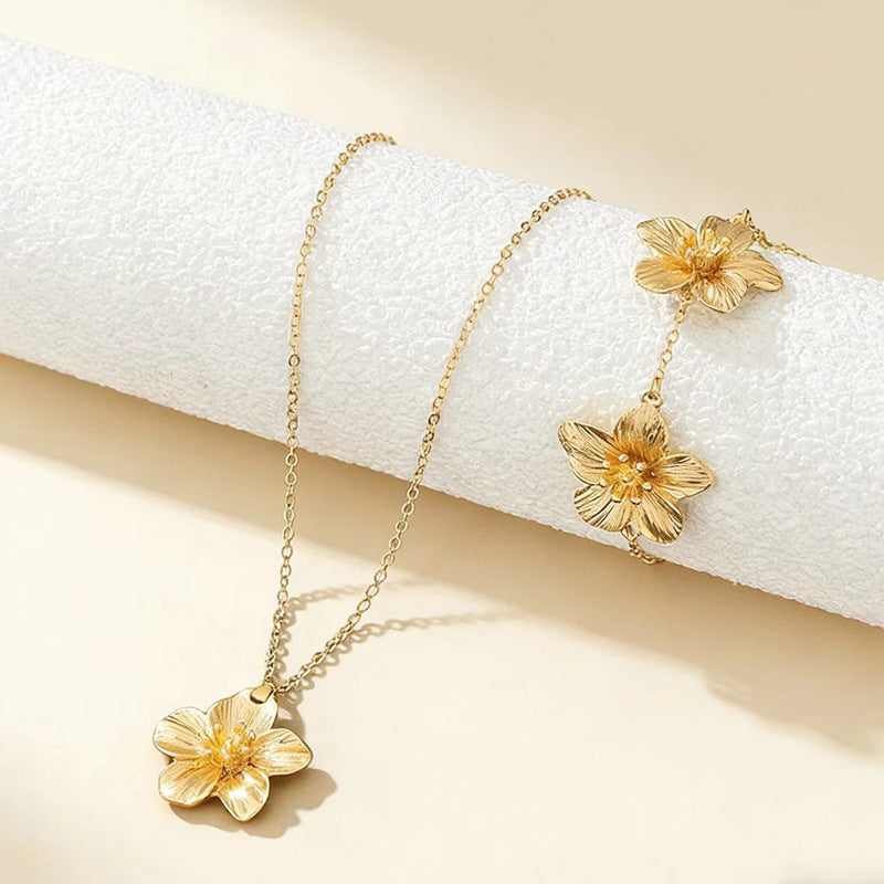 Light Luxury Golden Flower Suite Niche Jewelry Set
