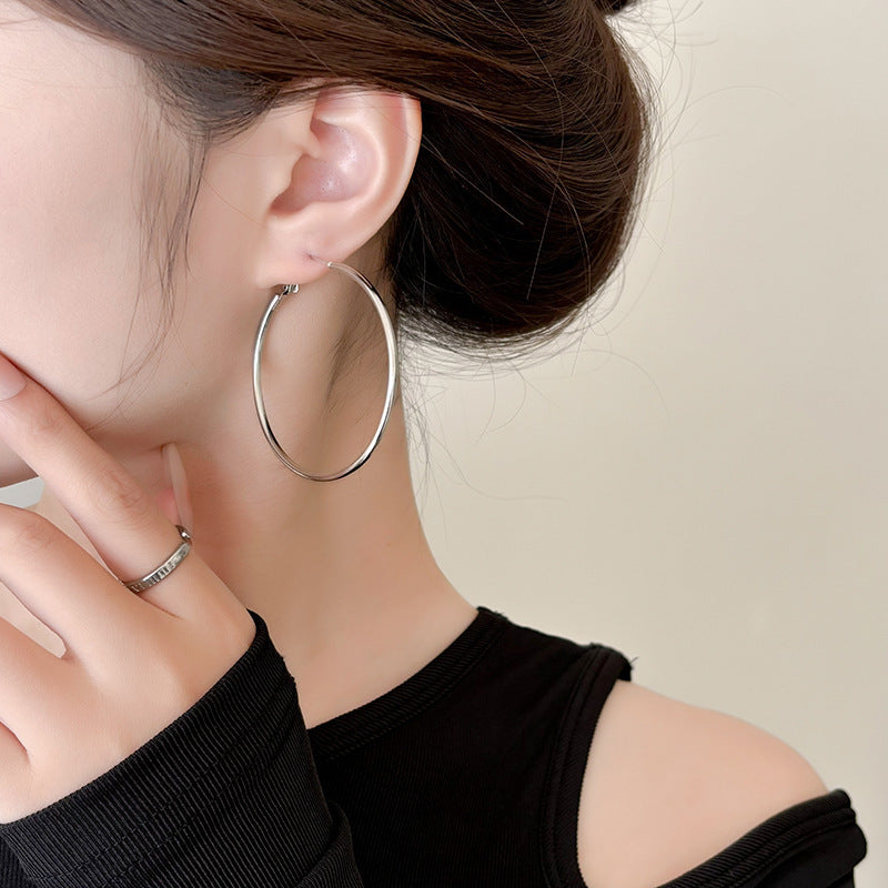 Light Luxury High-grade Female Fashion Retro Stud Earrings