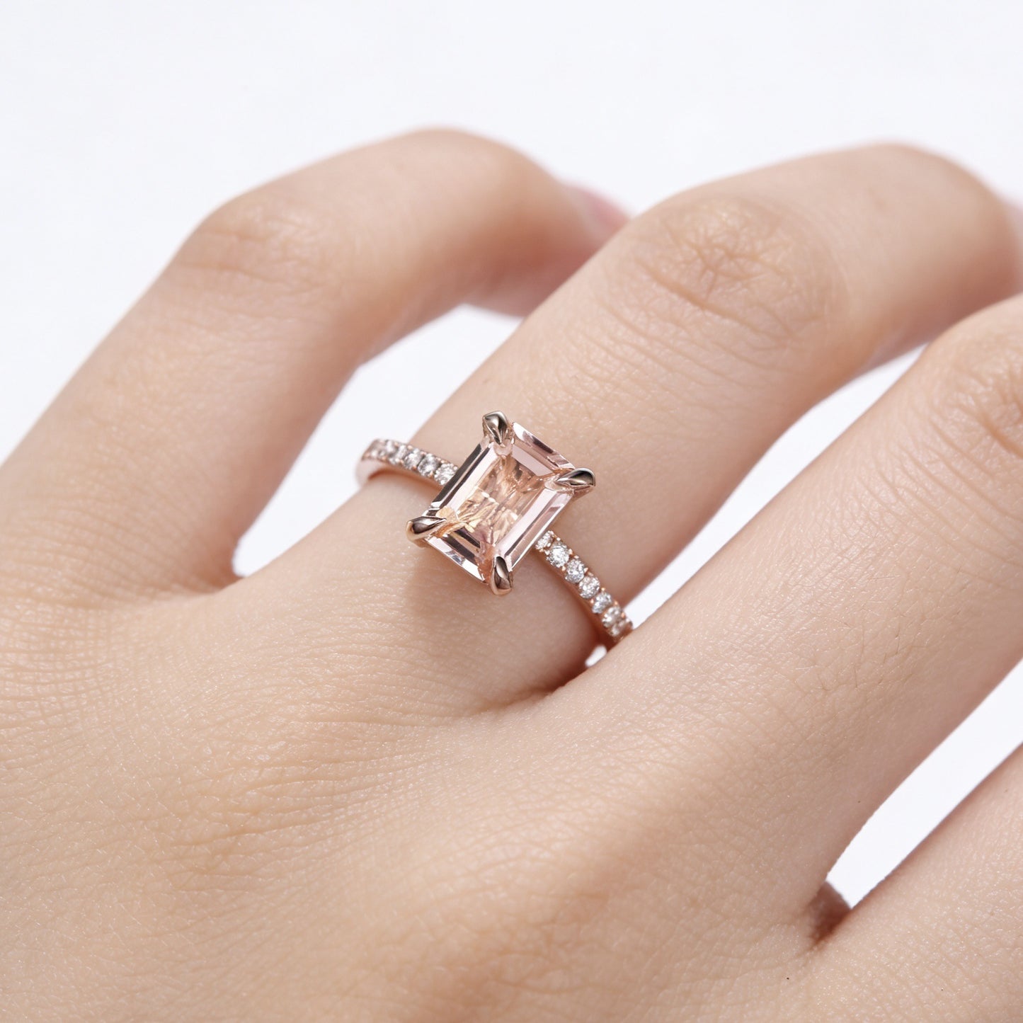 Rose Gold Inlaid Champagne Imitation Diamond Ring