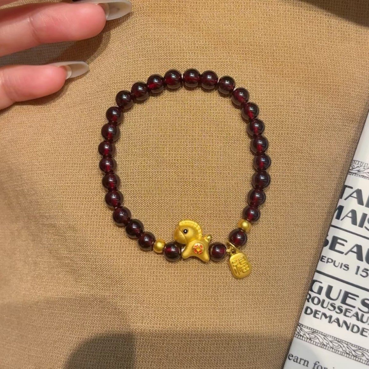 Women's Pomegranate Red Pony Exquisite Versatile Life Gift Bracelets