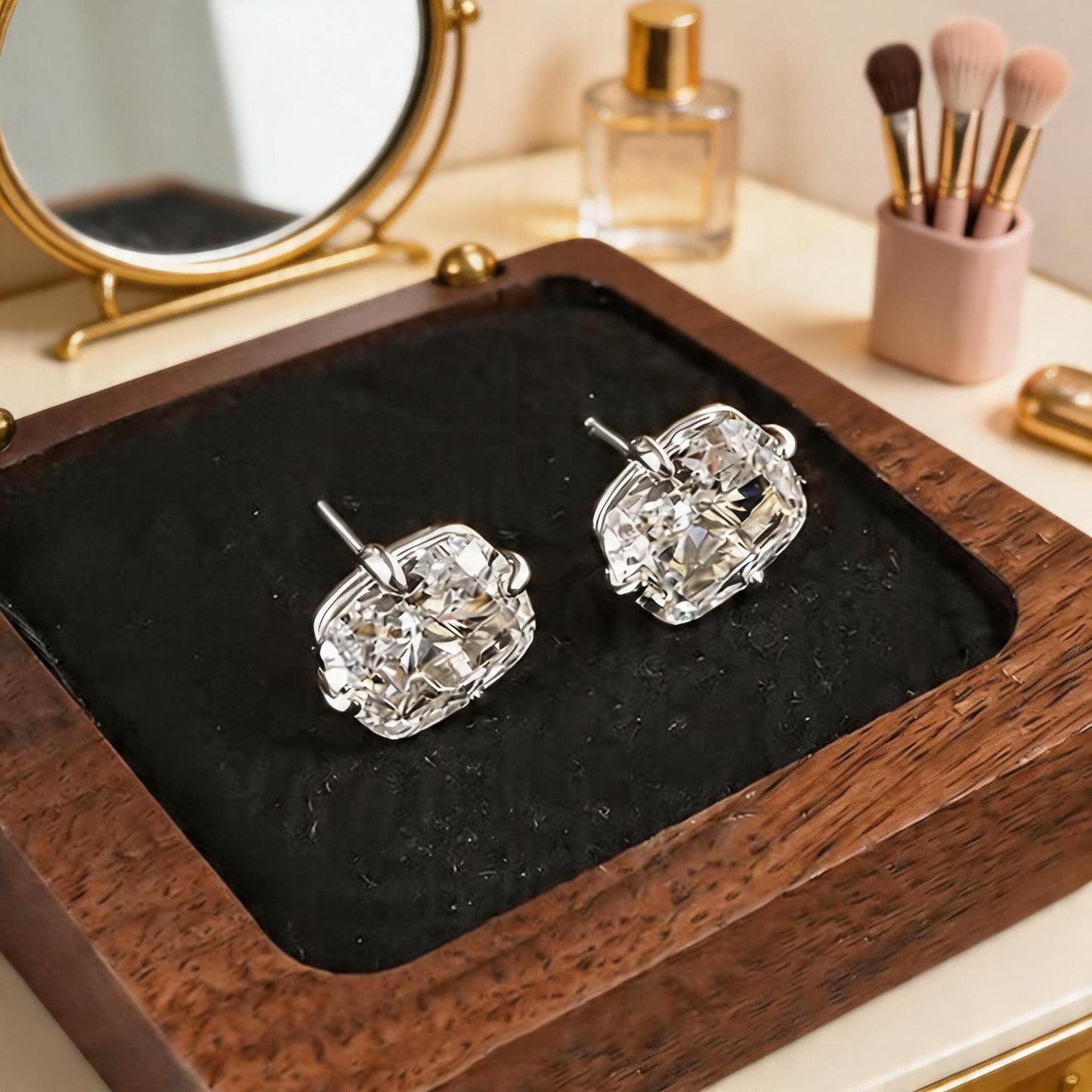 Fashion Pillow-shaped Cut Zircon Light Luxury Commuter Temperament Stud Earrings