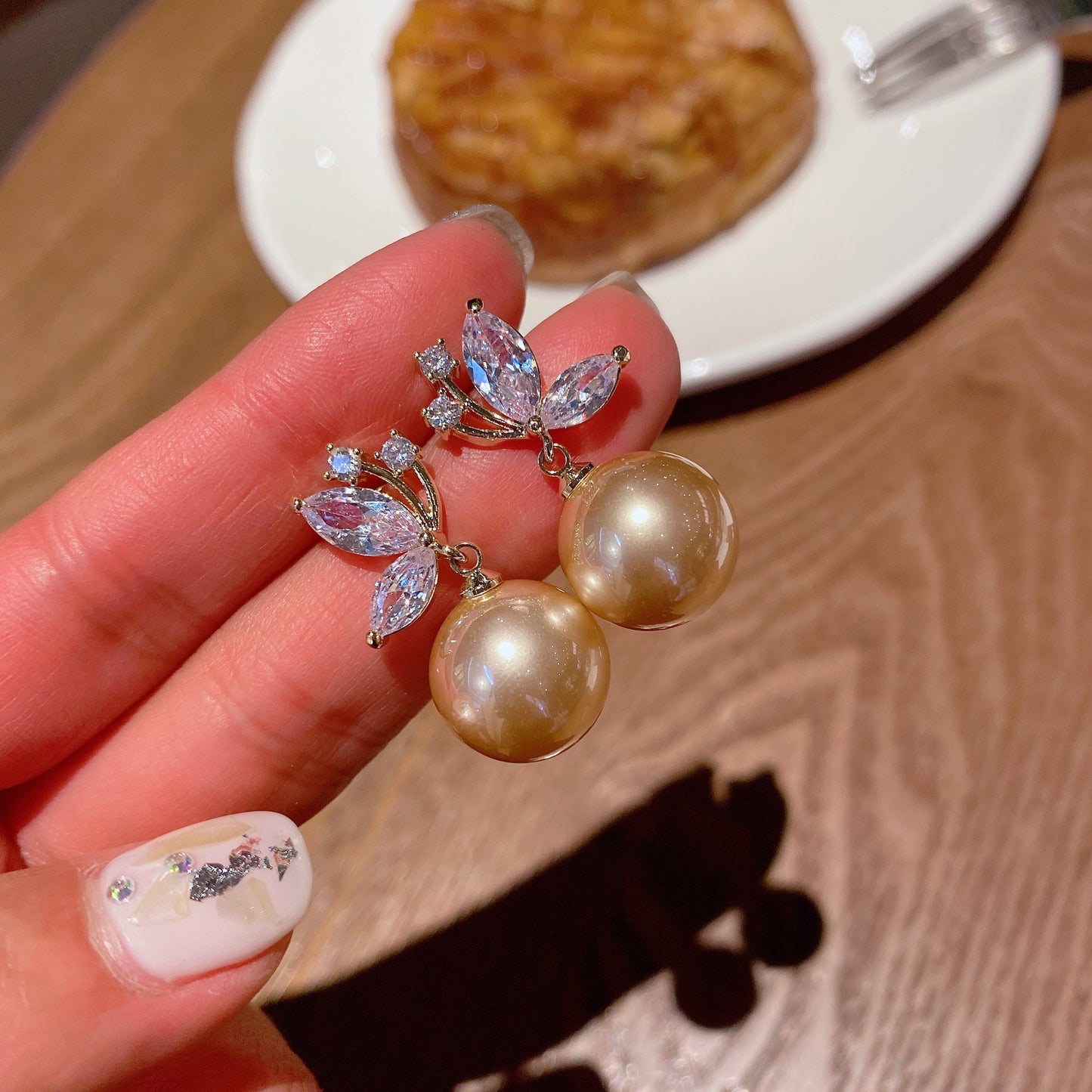 Women's Needle French Pearl Butterfly High Sense Design Rings