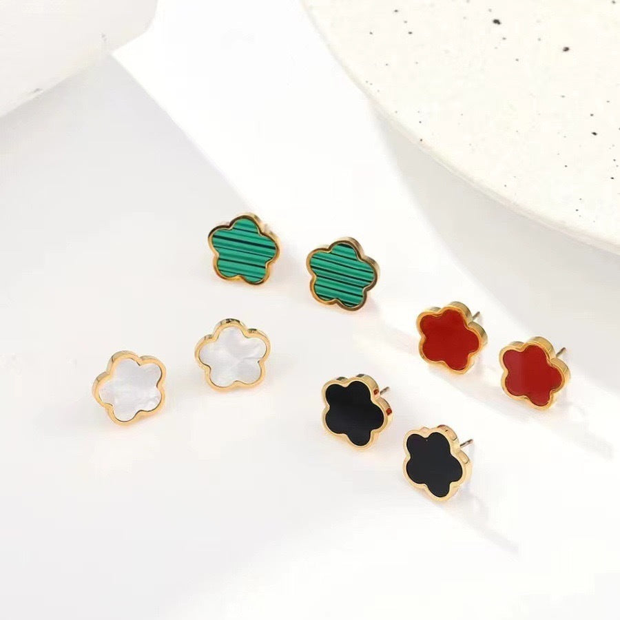 Stainless Steel Flat Gold Plum Blossom Lucky Parthenocissus Grass Ear Bracelets
