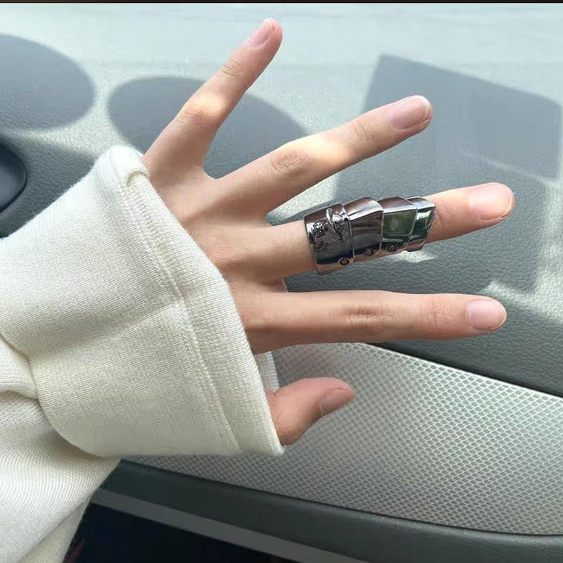 Anime Vivian Mika Nakashima Punk Saturn Armor Rings