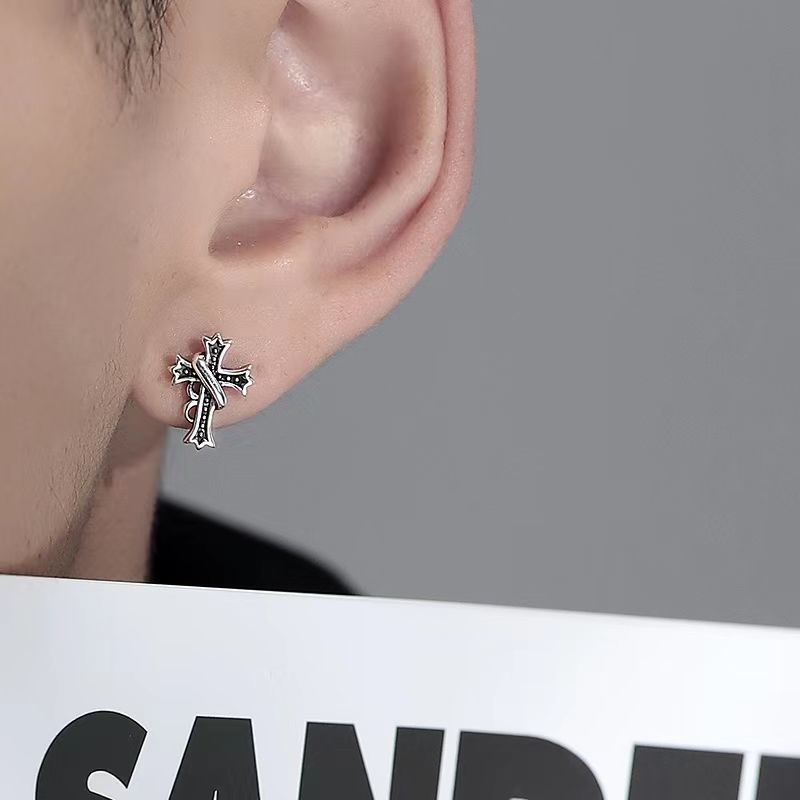 Men's Fashion Frosty Style Personality Imitation Thai Sier Stud Earrings
