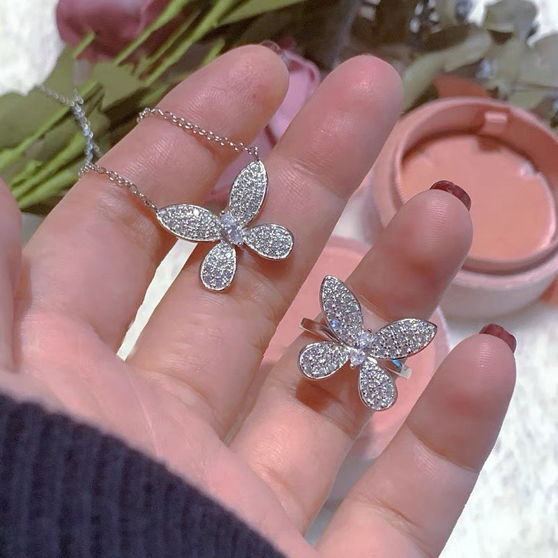Cold Wind Open Butterfly Clavicle Full Diamond Necklace