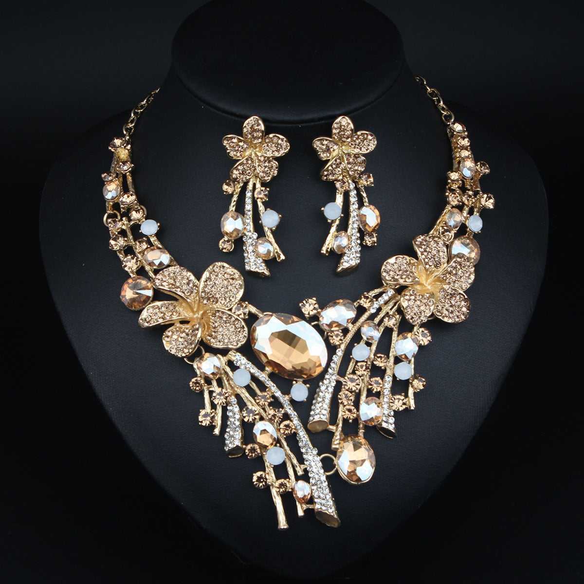 Exaggerated Crystal Flower Color Suite Bridal Banquet Necklace