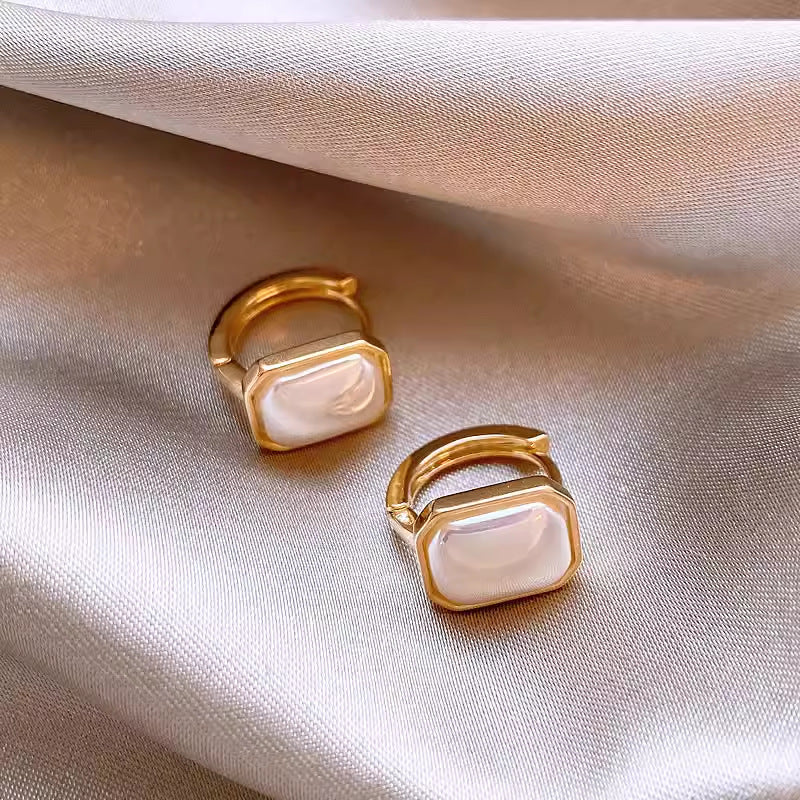 Quality Sier Korean Style Simple Light Stud Earrings