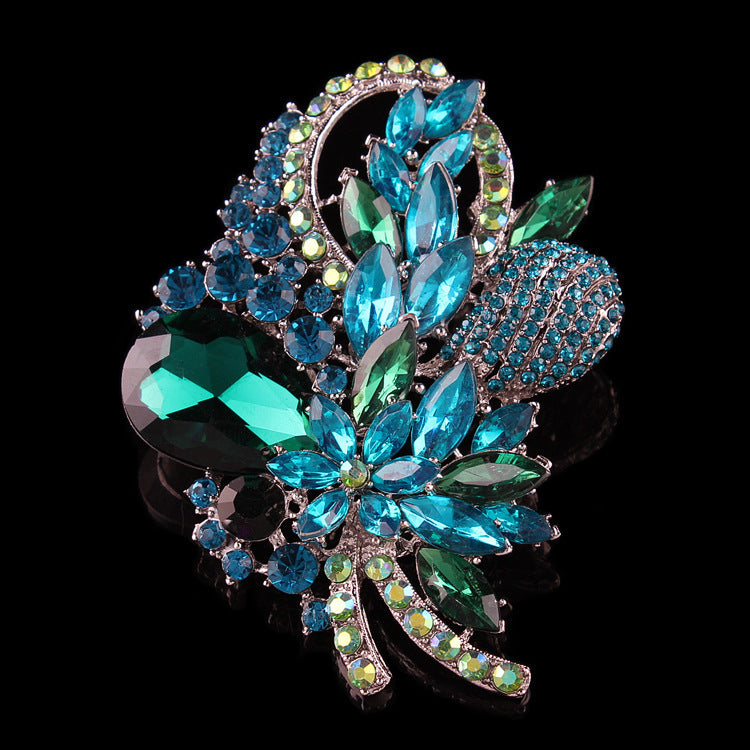 Retro Atmospheric Baroque Style Large Fashion Brooches