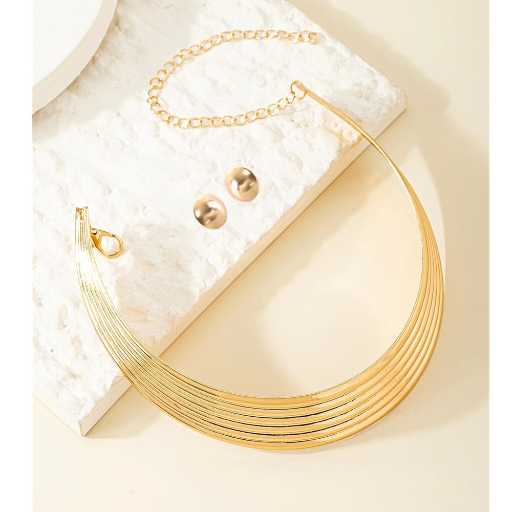 New Classy Comfortable Exaggerated Metal Thread Necklaces