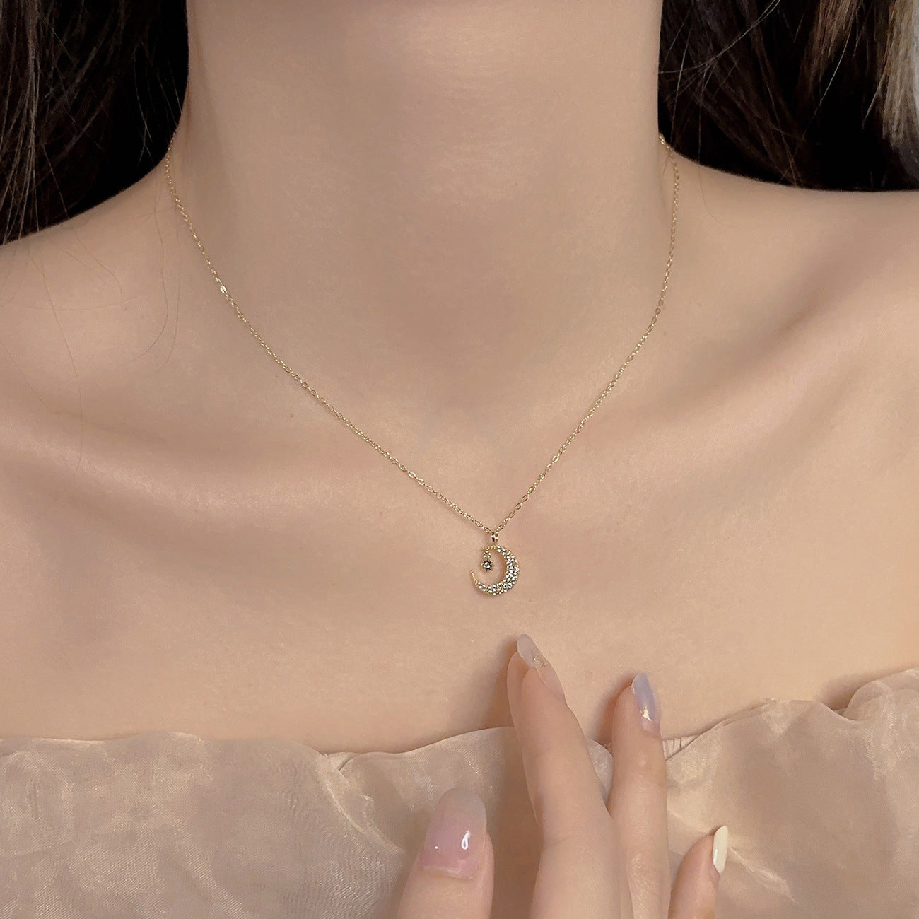 Moon Female Light Luxury Minority Design Clavicle Chain Necklaces