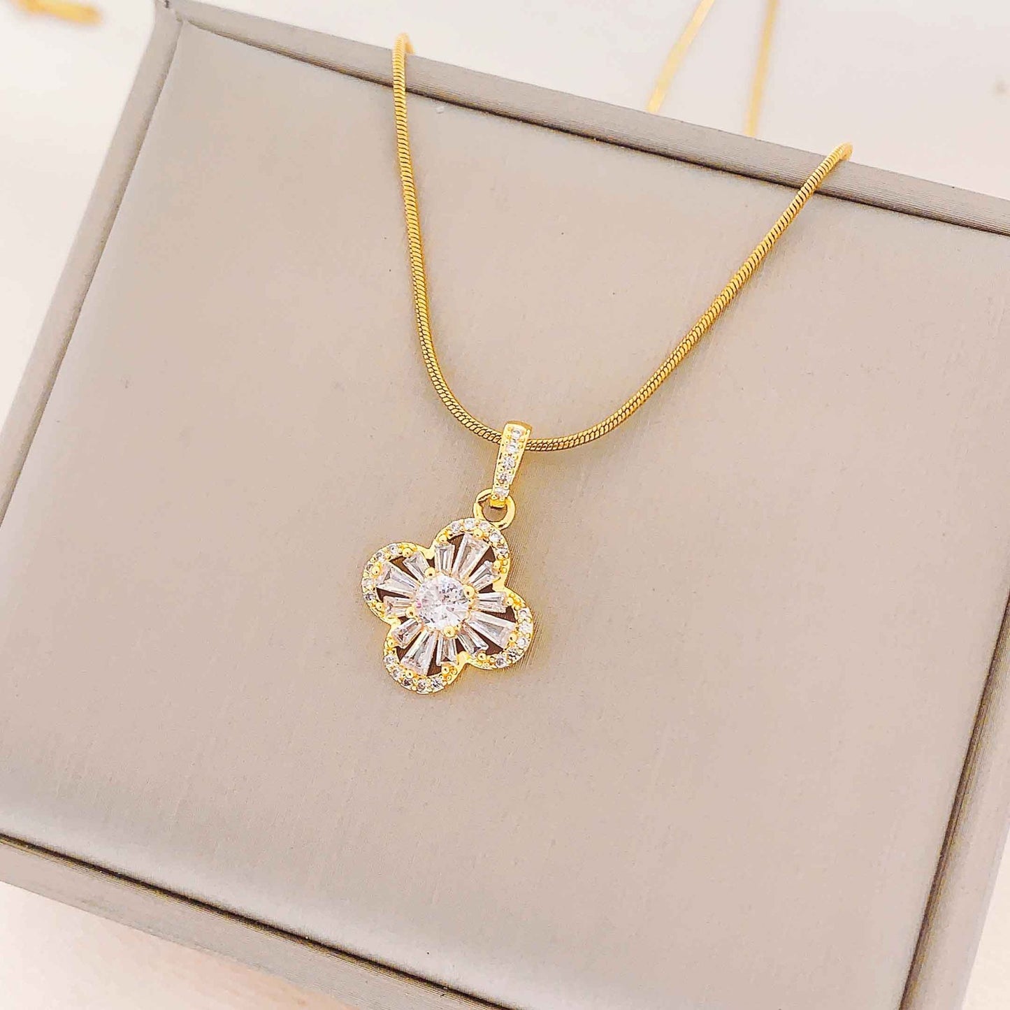 Women's Cute Graceful Titanium Steel Versatile High-grade Necklaces