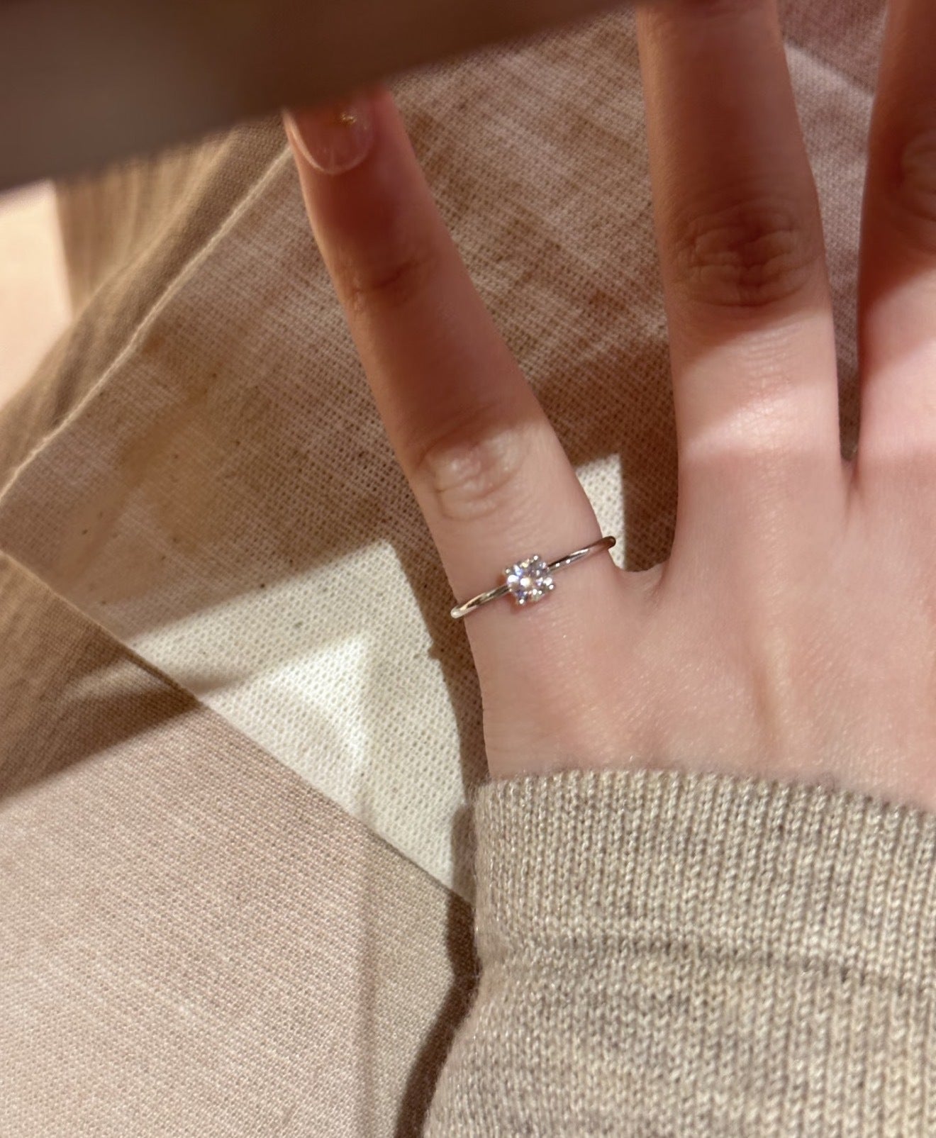 Women's Thin Glittering Single Rhinestone Simple Affordable Luxury Fashion Niche Ring
