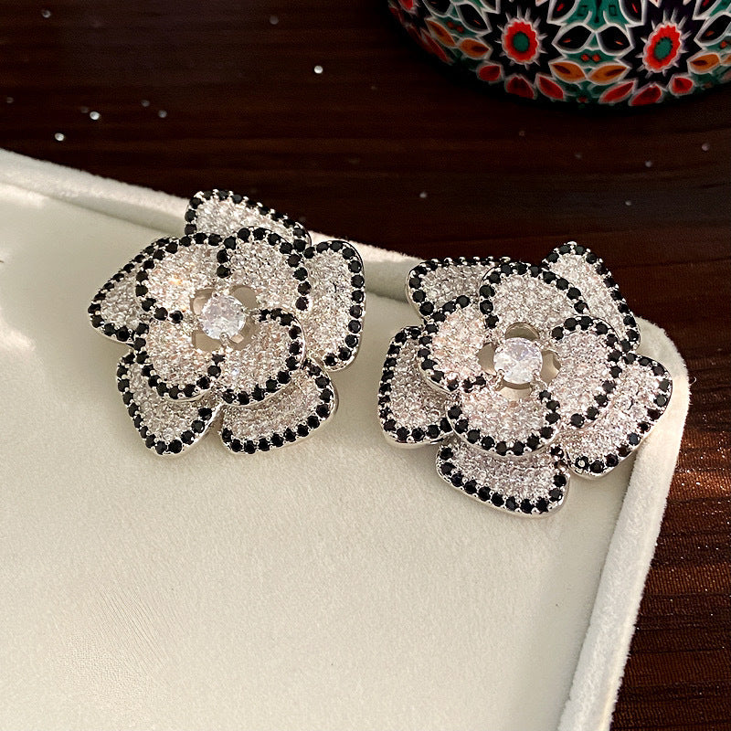 Women's Sier Needle Flower Color Zircon Mori Sweet Fashion Earrings