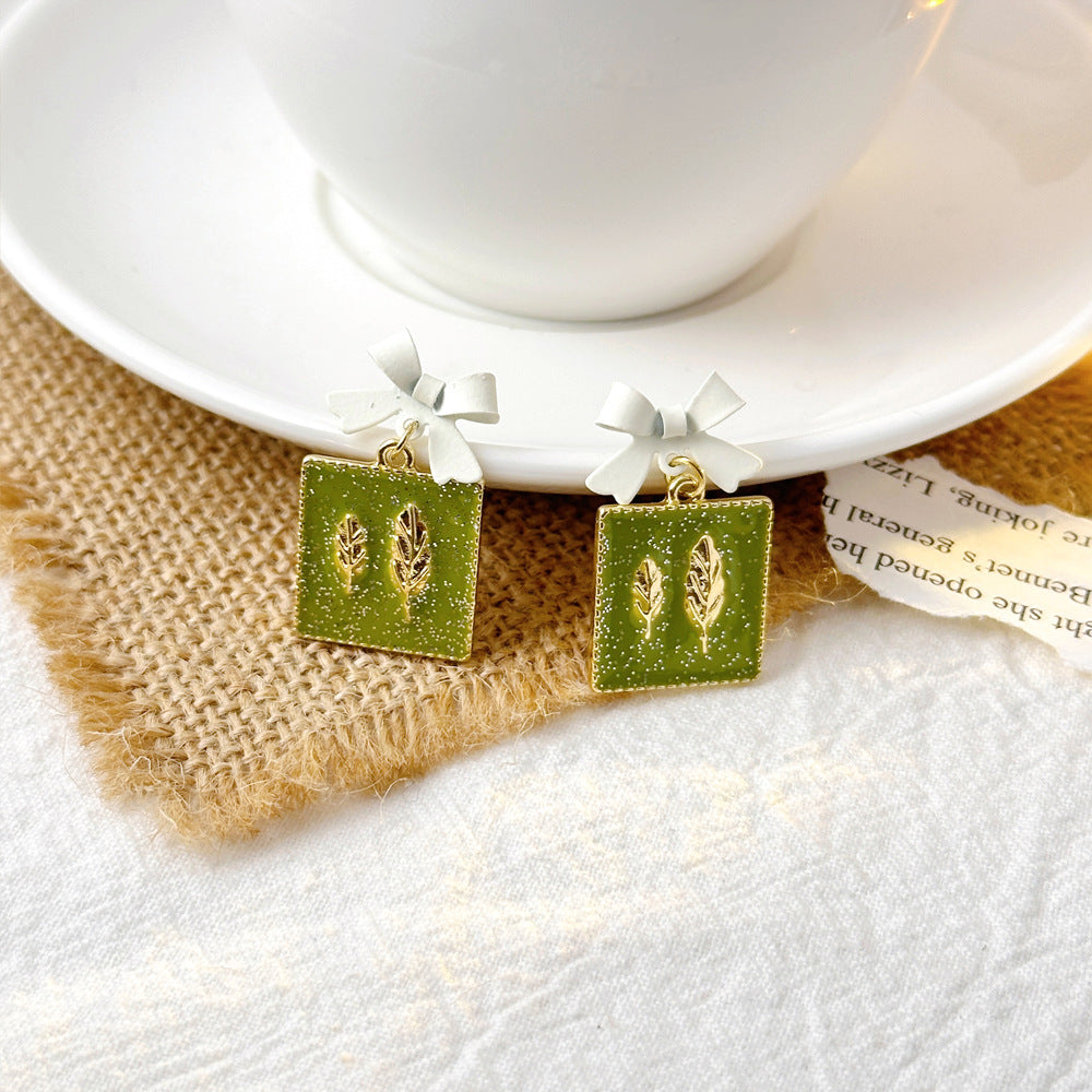 Inlaid Zircon Flower Elegant High-grade Pearl Earrings