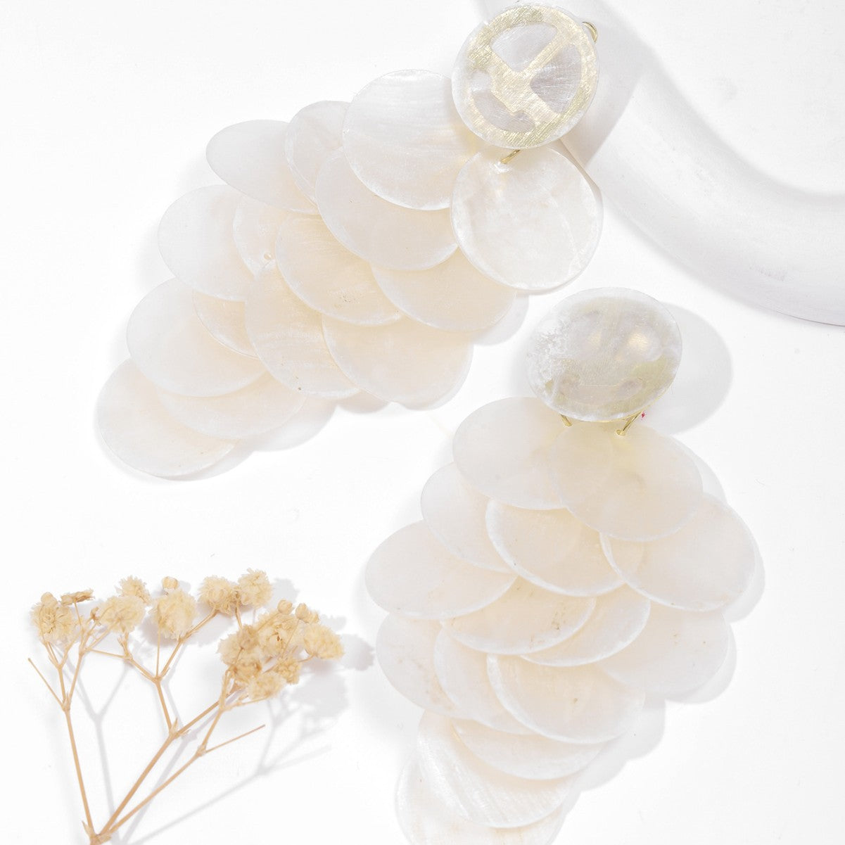 Colorful Shell Wafer Tassel High-grade Female Exaggerated Earrings