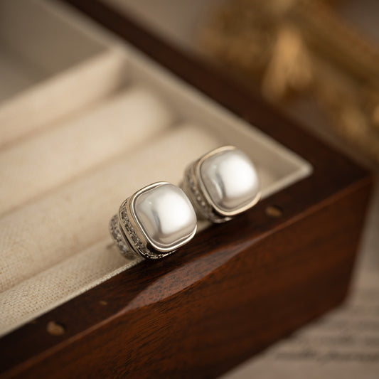 Women's Lux Square Sugar Pearl High-grade Fashion Rings