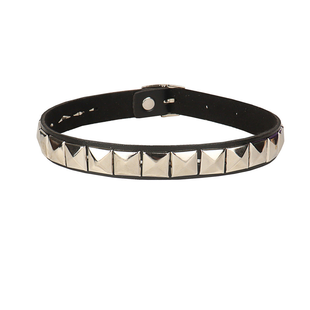 Women's Punk Simple Gang Drill Leather Clavicle Collar