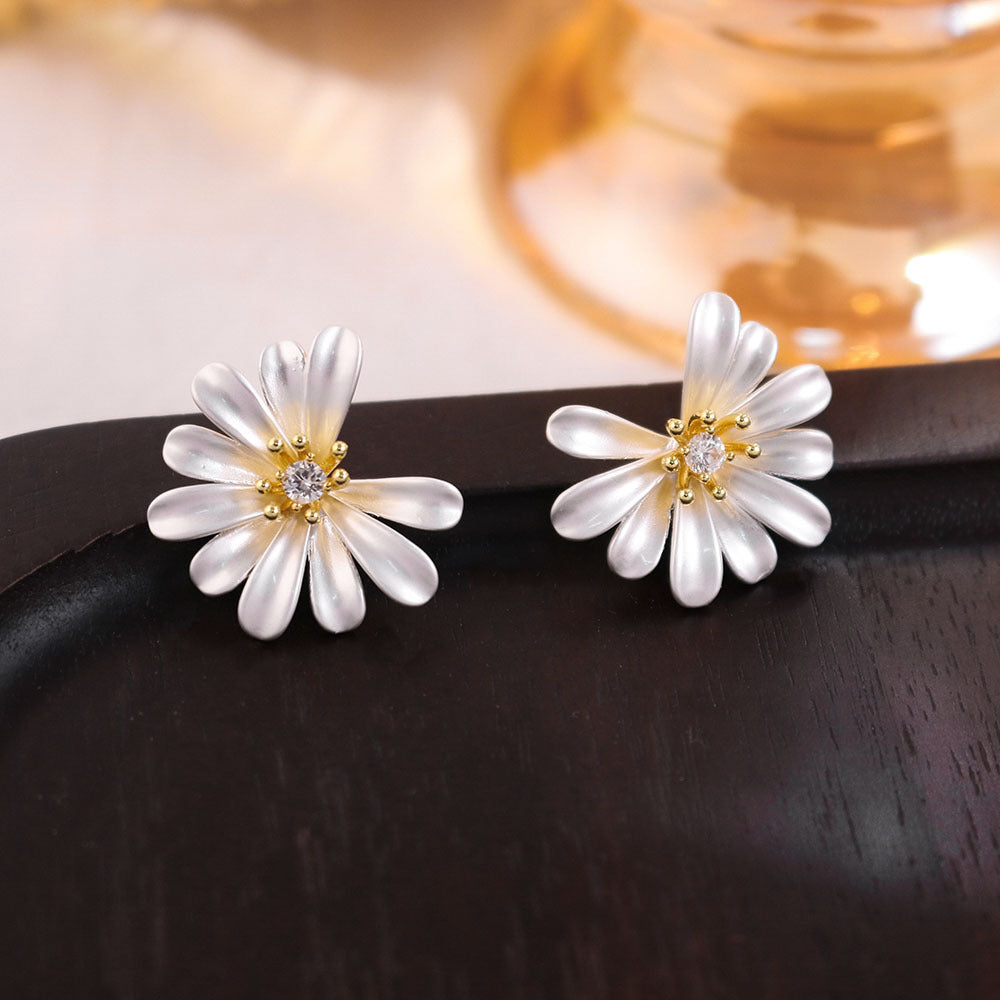 Inlaid Zircon Flower Elegant High-grade Pearl Earrings