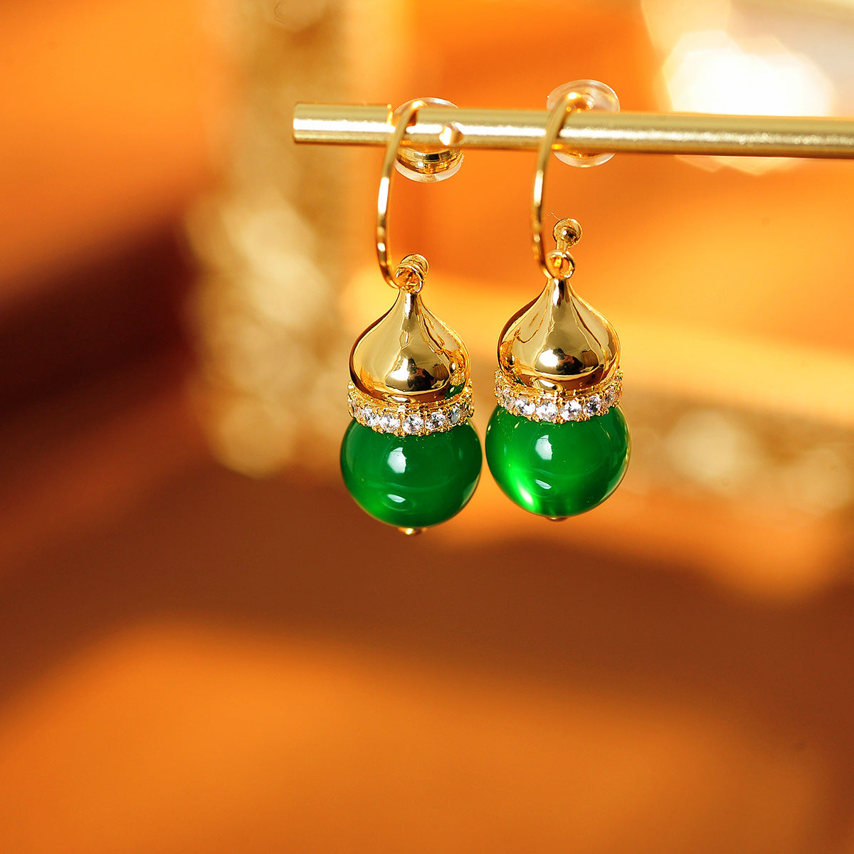 Women's Plating Chalcedony Pearl Ear Hook French Retro Flow Light Style Earrings