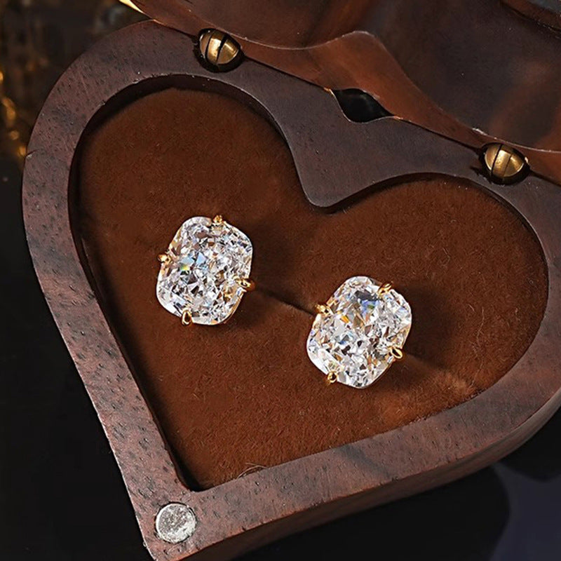 Zircon Minimalist Inlaid Exquisite Affordable Luxury Stud Earrings