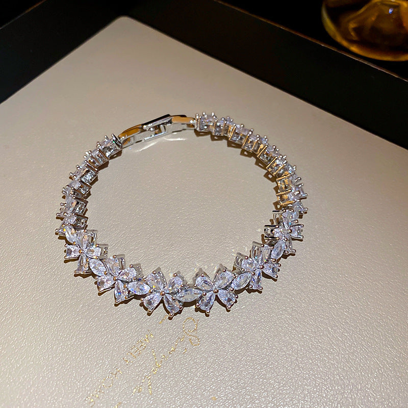 Women's Austrian Bright Gem Flower Light Luxury High-grade Court Style Fashion Bracelets