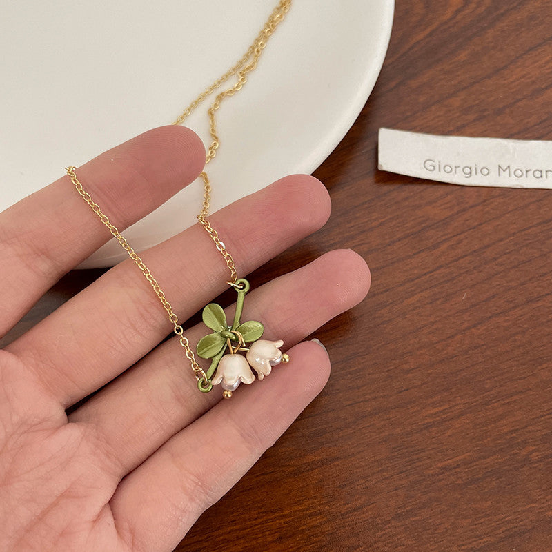 White Lily Pearl Super Mori Spring Necklaces