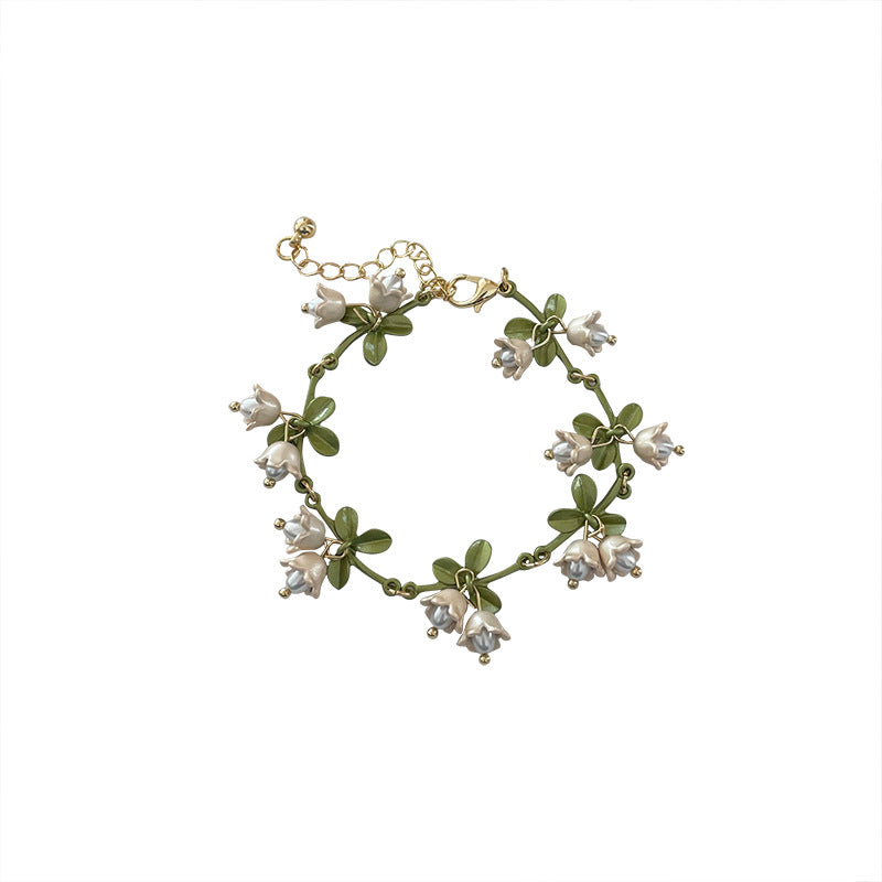 White Lily Pearl Super Mori Spring Necklaces