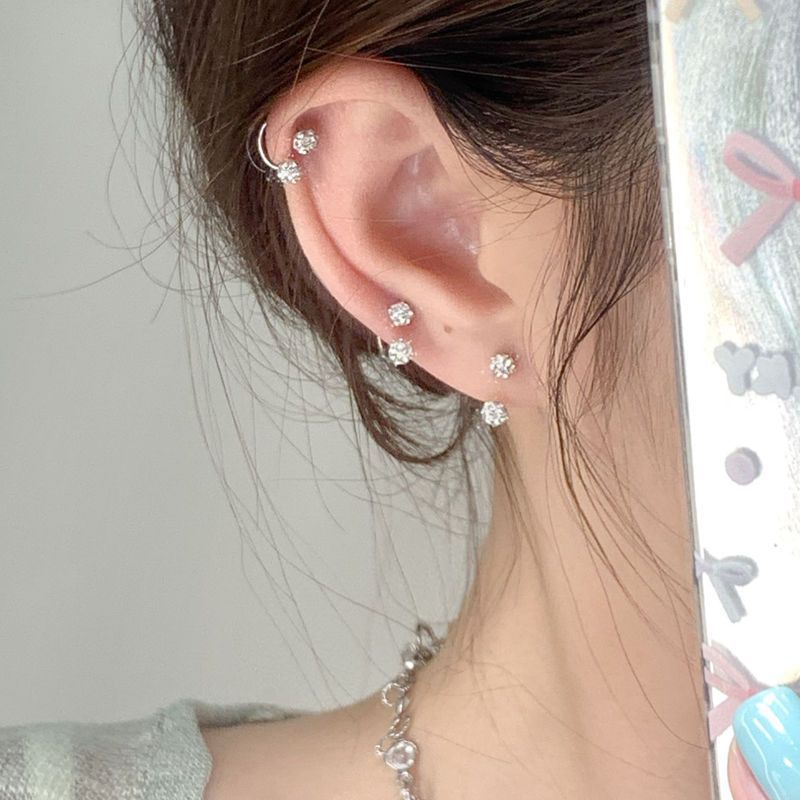 Women's Bone Niche Clips Light Luxury Elegant Stud Earrings