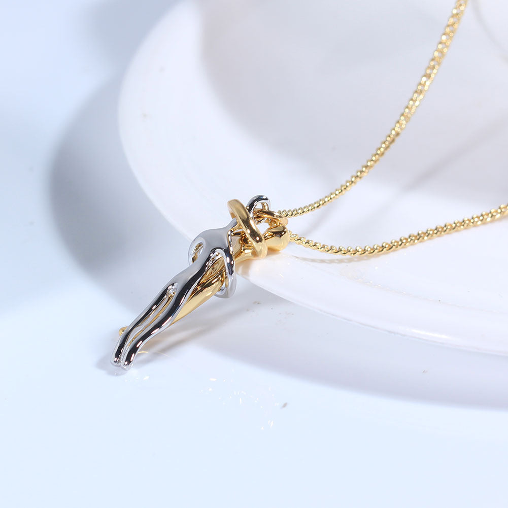 Women's & Men's Couple Hug Romantic Emotion Expression Clavicle Necklaces